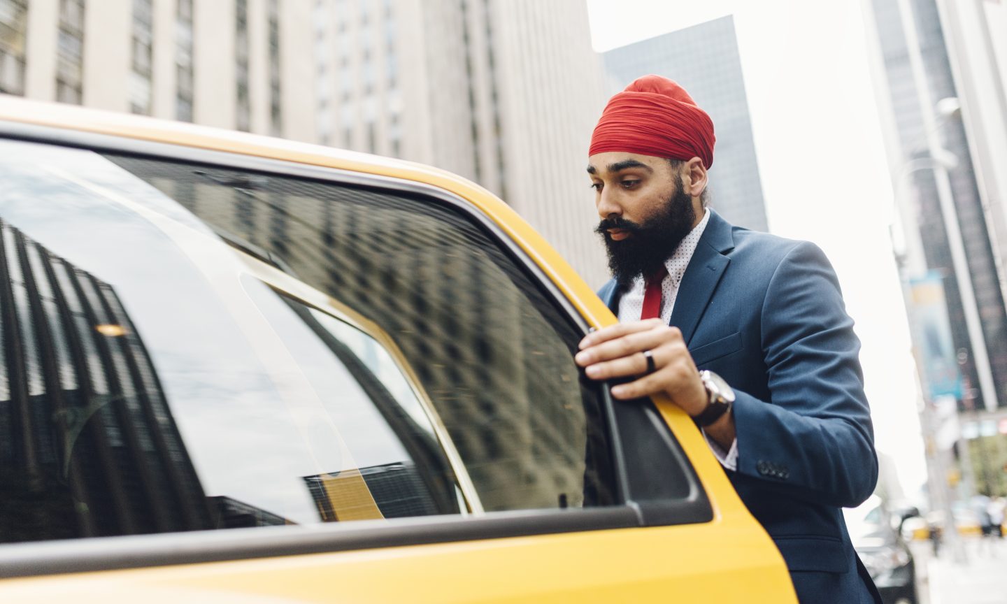 Do You Need a Credit Card to Call an Uber? Can You Use a Card in a Cab