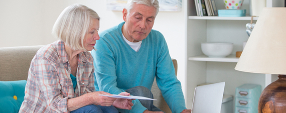 Look for These Red Flags in Seniors’ Finances
