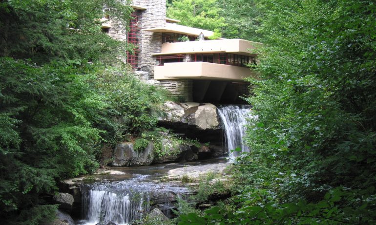 Fallingwater House - Frank Lloyd Wright (1937) © 2008 Pablo Sanchez, Flickr