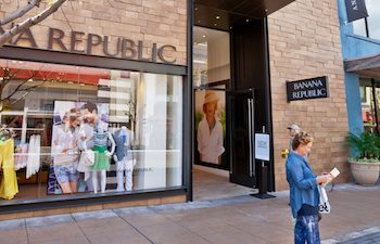 banana republic grove hours