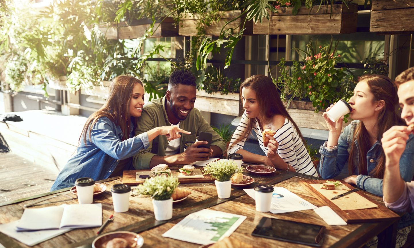 AmEx Gold Brings Back Rose Gold Option for a Limited Time - NerdWallet