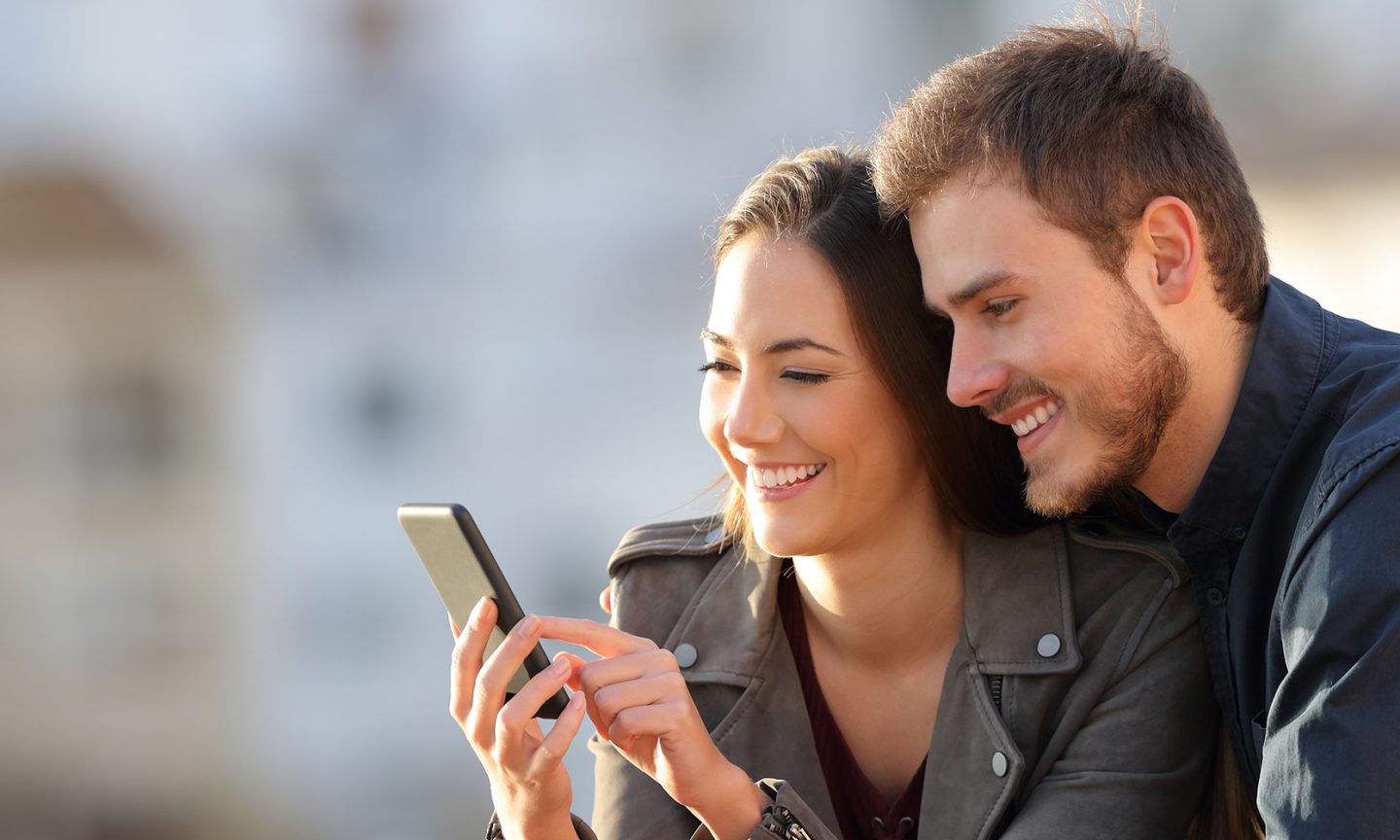 alaska checked bolsa fee