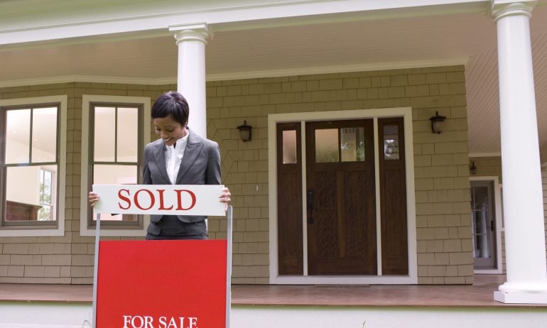 How Much Does It Cost to Sell a House? - NerdWallet