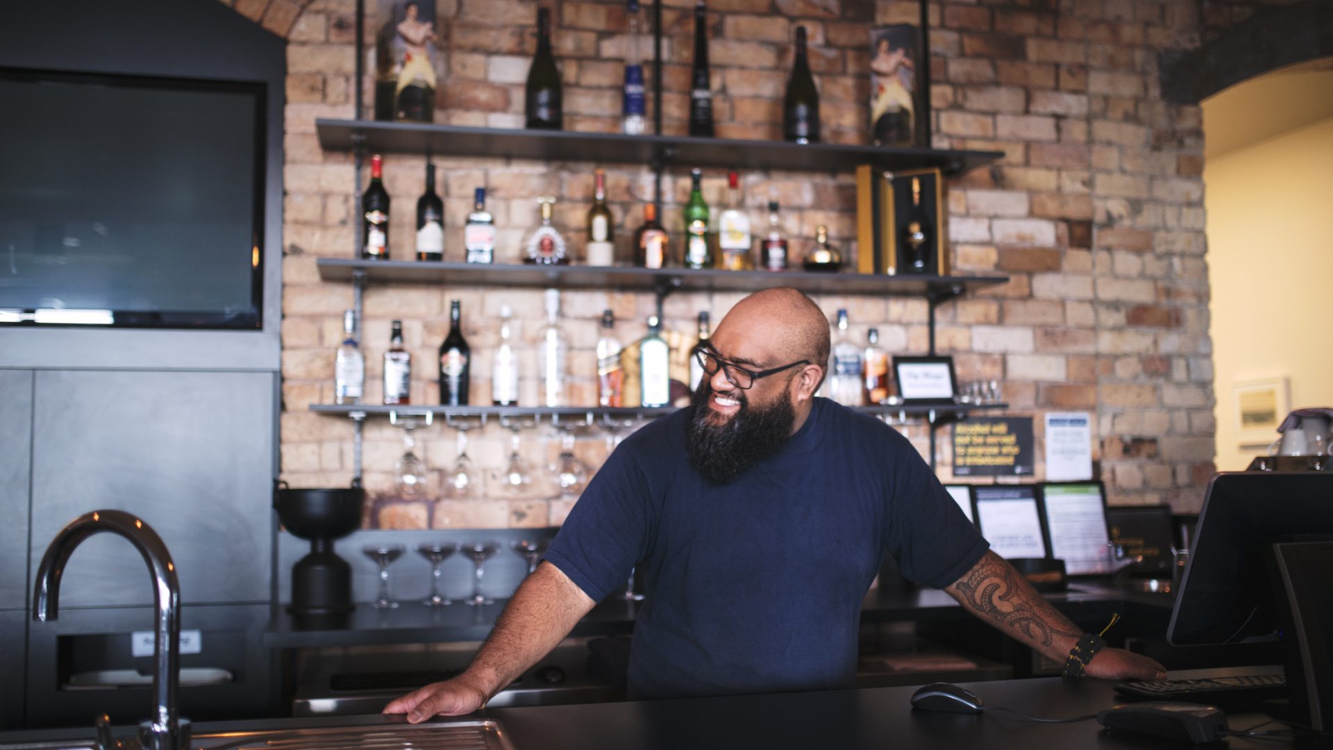 How to Open a Bar in 10 Steps - NerdWallet