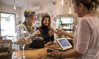 What Is the Standard Cash-Back Rate for Credit Cards, 1.5% or 2%?