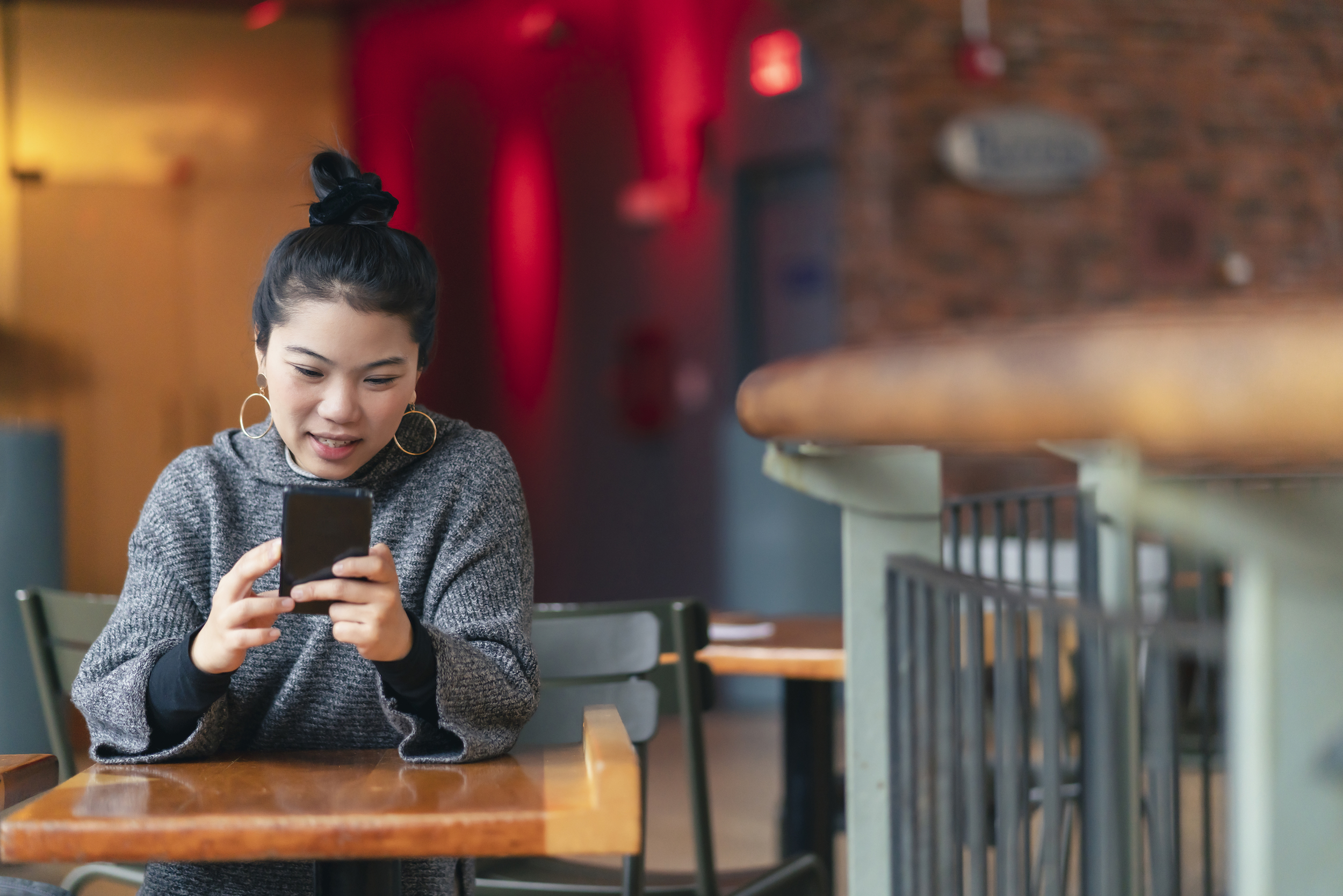 5 Things to Ask Before Opening an Account at a Neobank - NerdWallet
