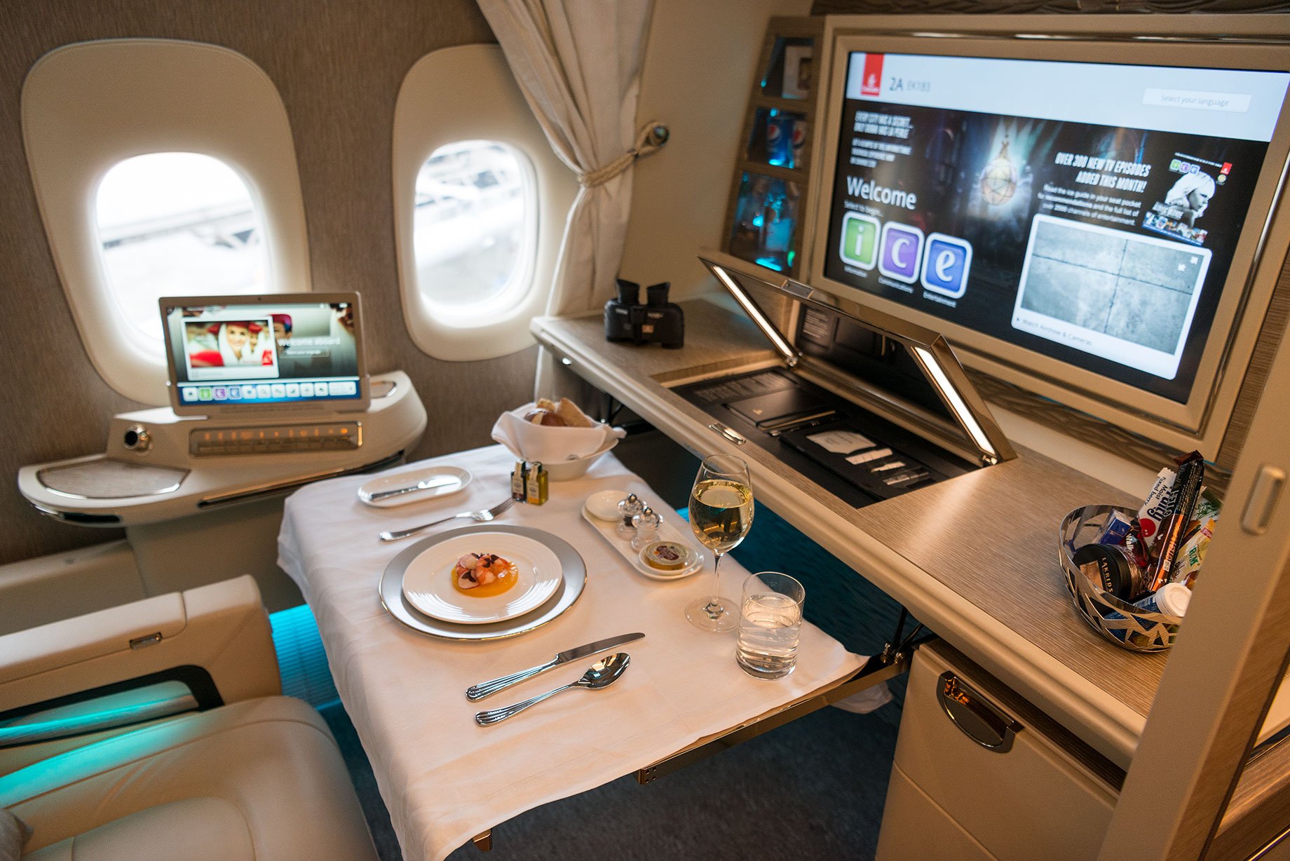 My review of Emirates First Class Suite, B777 | Verylvke