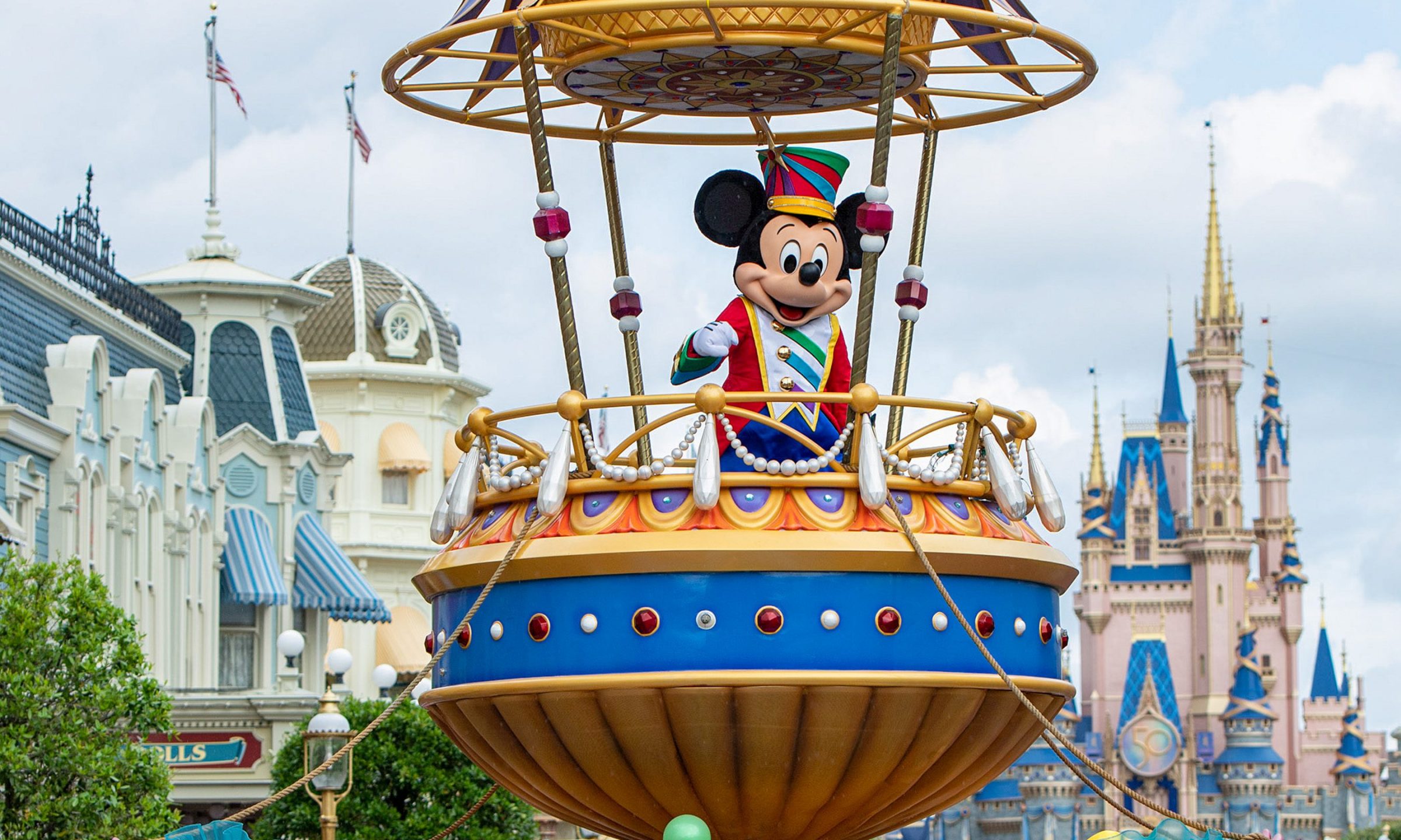 Disney Adults' Are on the Rise as Disney World Becomes a Top Destination  for Gen Z