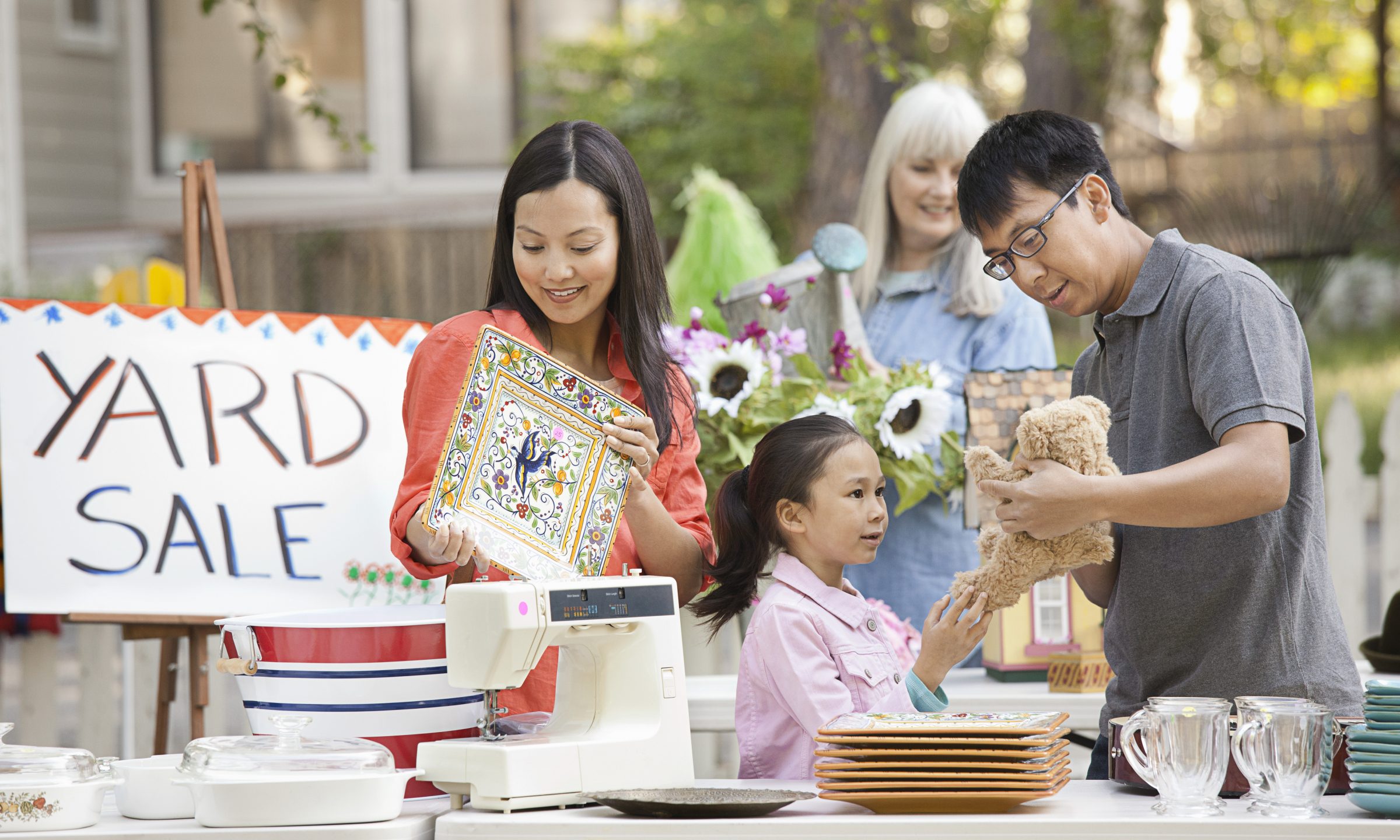 MoneyWireDaily — I Made $500 at My First Garage Sale — Here Are a Few Tips You Can Take to the Bank
