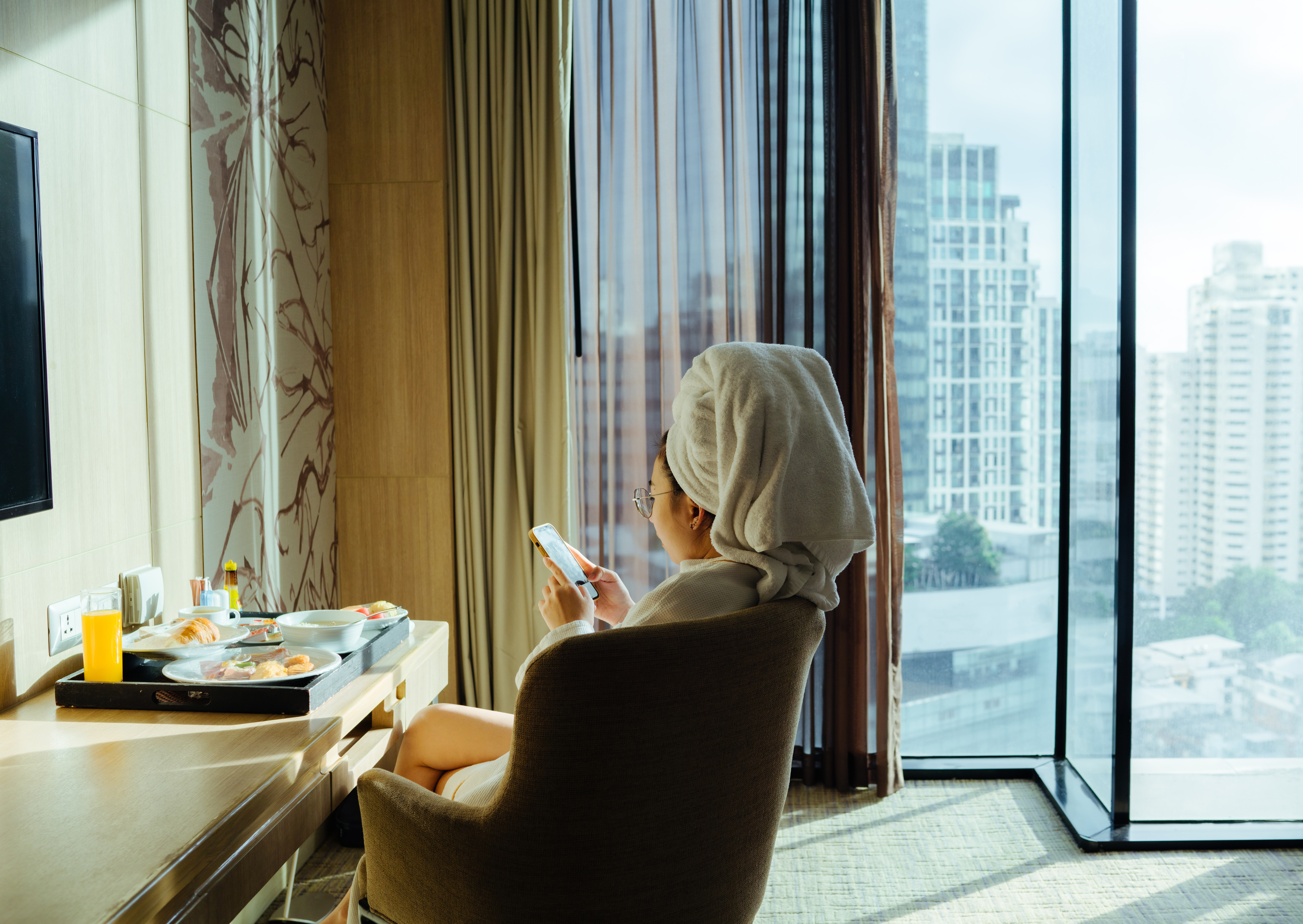 How to Save Money on Hotels (But Actually) - NerdWallet