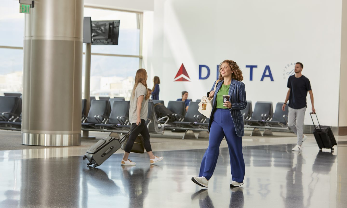 Flyers Can Now Earn Delta SkyMiles on Starbucks Purchases