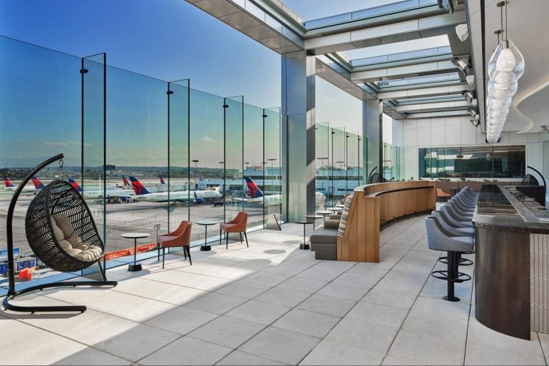 How to Access the Delta Sky Club in 2023