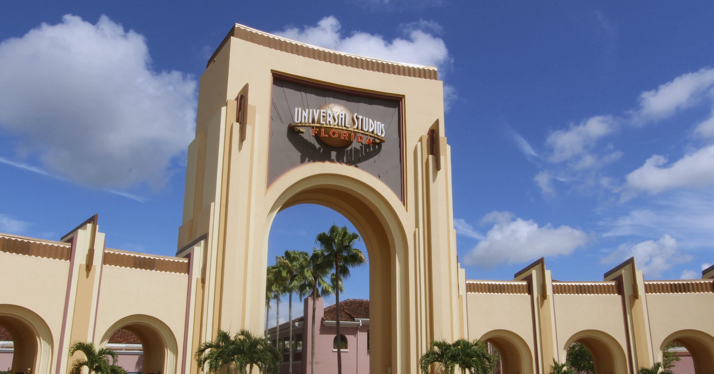 Universal Studios VS. Islands of Adventure - The Wizarding World