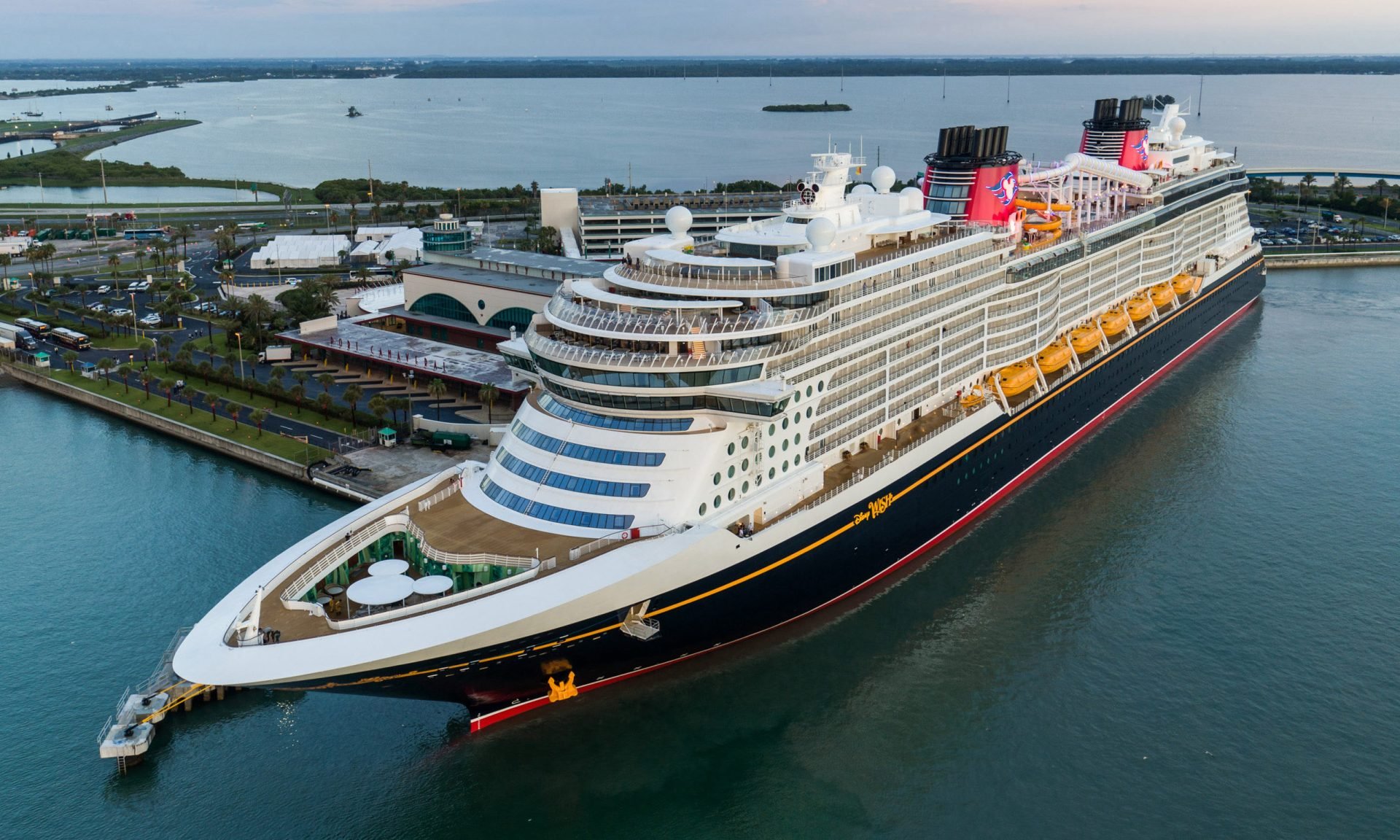 disney cruise prices for family of 4