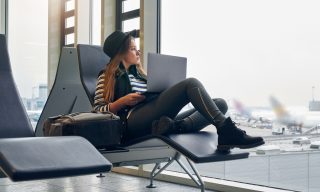 AmEx Gold vs. Platinum: Platinum Takes the Prize for Perks