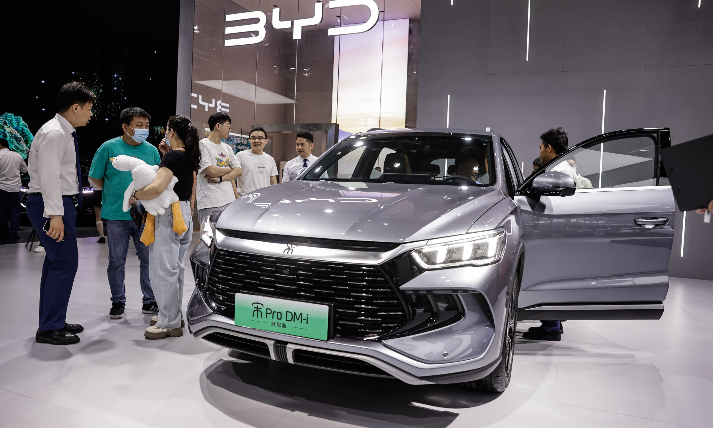 China Makes Cheap Electric Cars; Why Can’t Americans Buy Them? NerdWallet