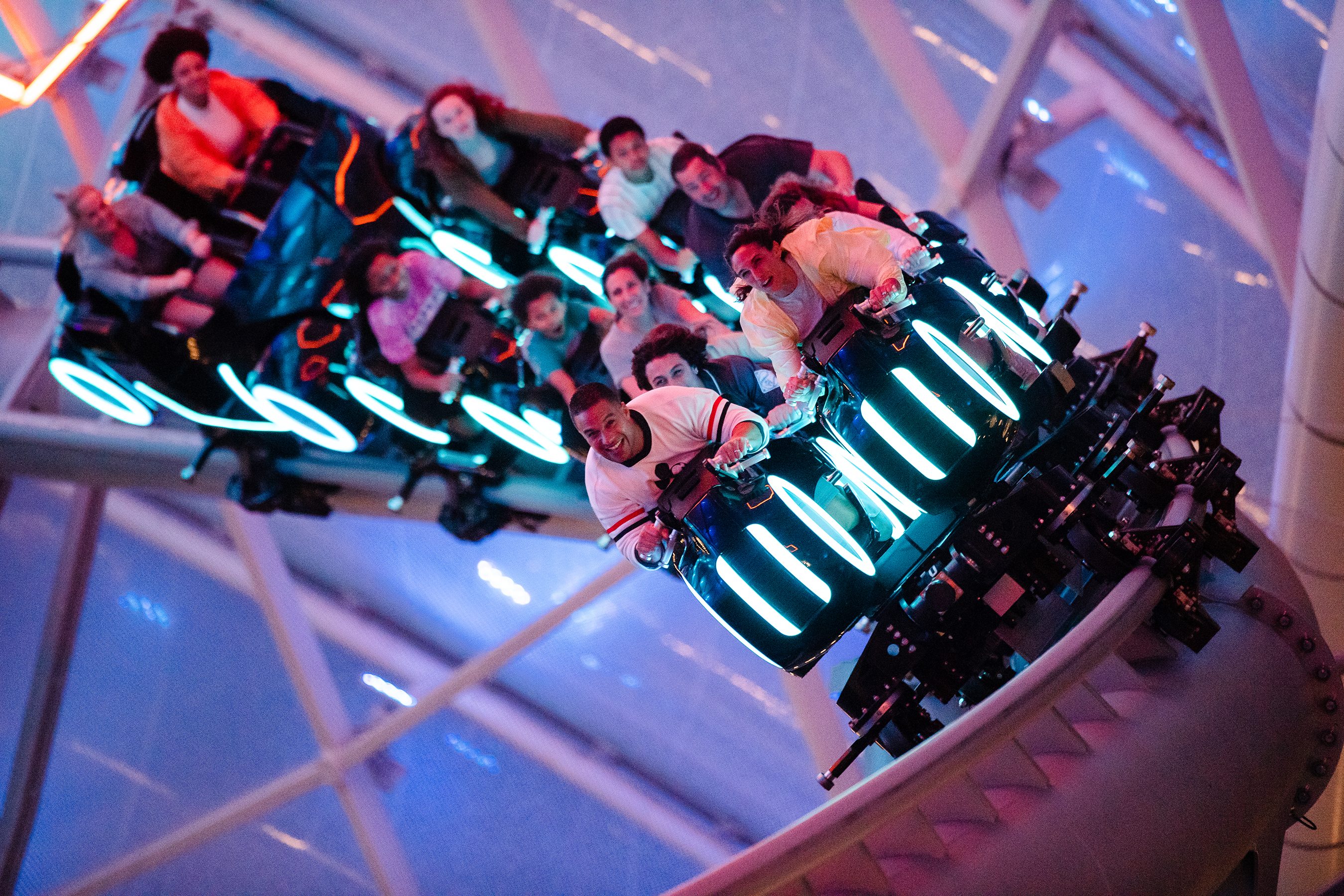 Rock 'n' Roller Coaster Is One of Disney's Most Thrilling Rides - Here's  How It Works