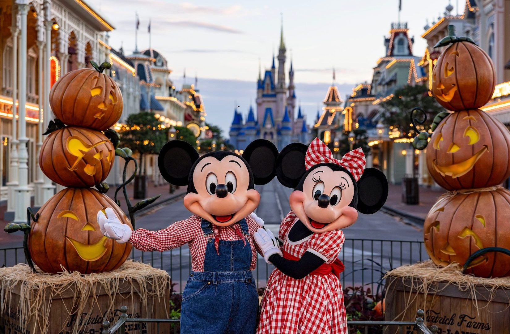 Disney World Prepares for Advance Theme Park Reservation System - Disney  Tourist Blog