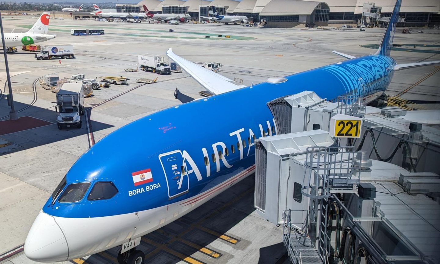 Air Tahiti Nui 787-9 Premium Financial system Evaluation – NerdWallet