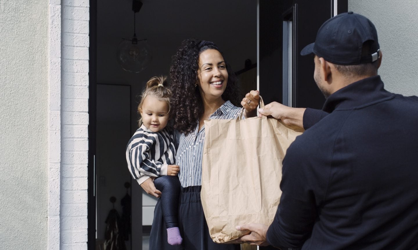 How Much Does DoorDash Pay? I Tried Delivering to Find Out