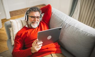 5 Things to Know About the Redstone Visa Signature Card