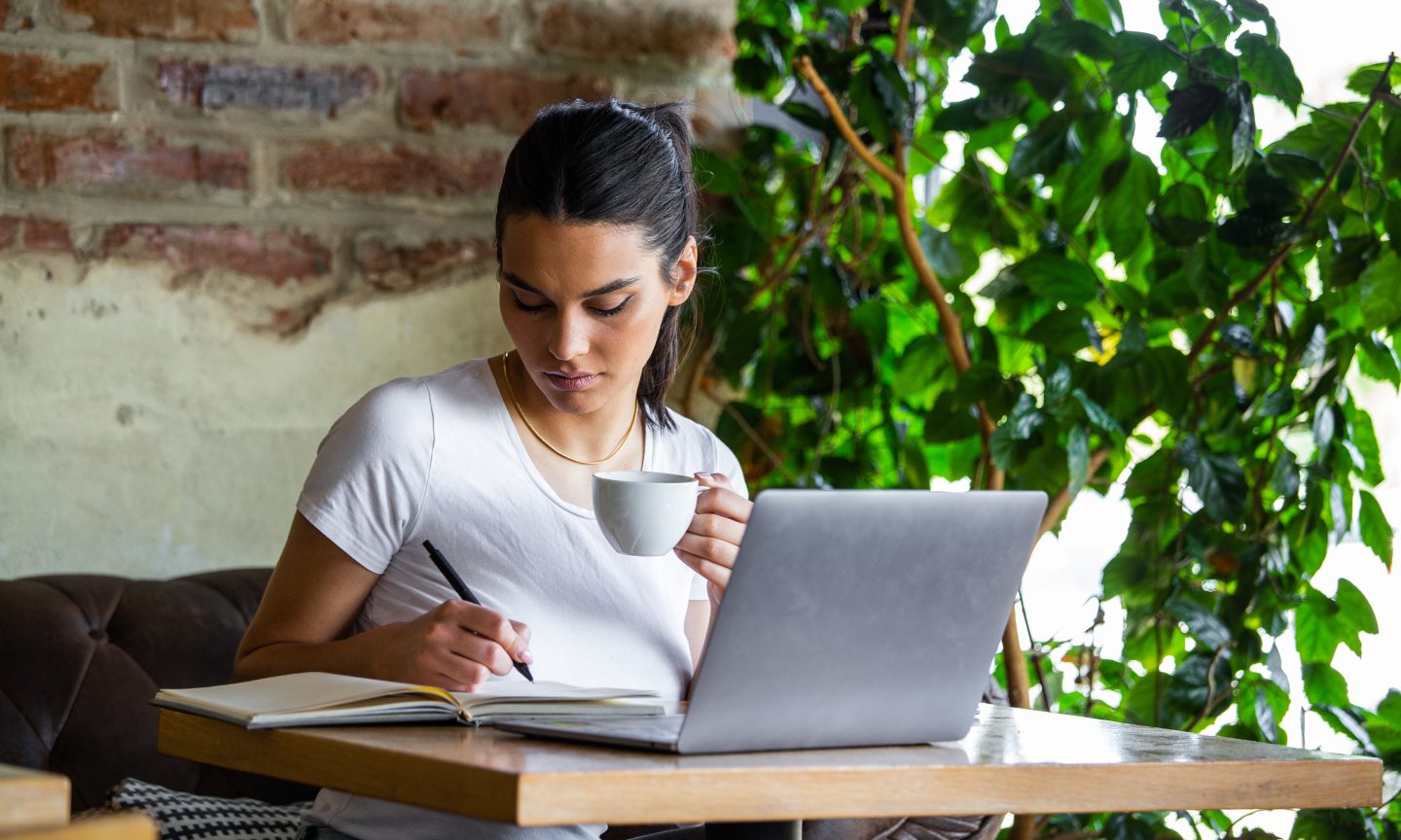 I’m 25. Here’s How I Got Started Investing