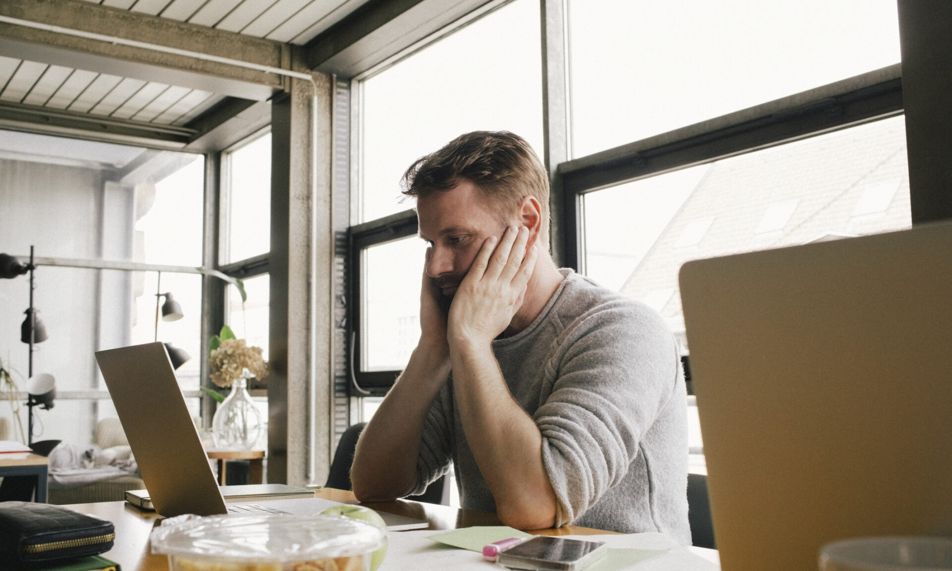 Weekly Mortgage Rates Rise; Jobs Report Reflects Uncertain Economy