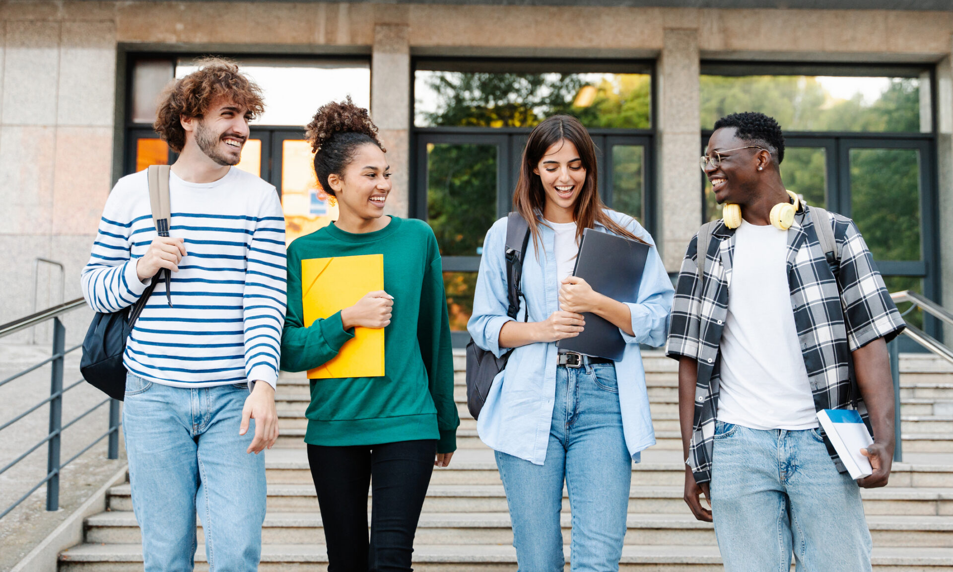 Student loan guide: How to pay for college with federal or private loans