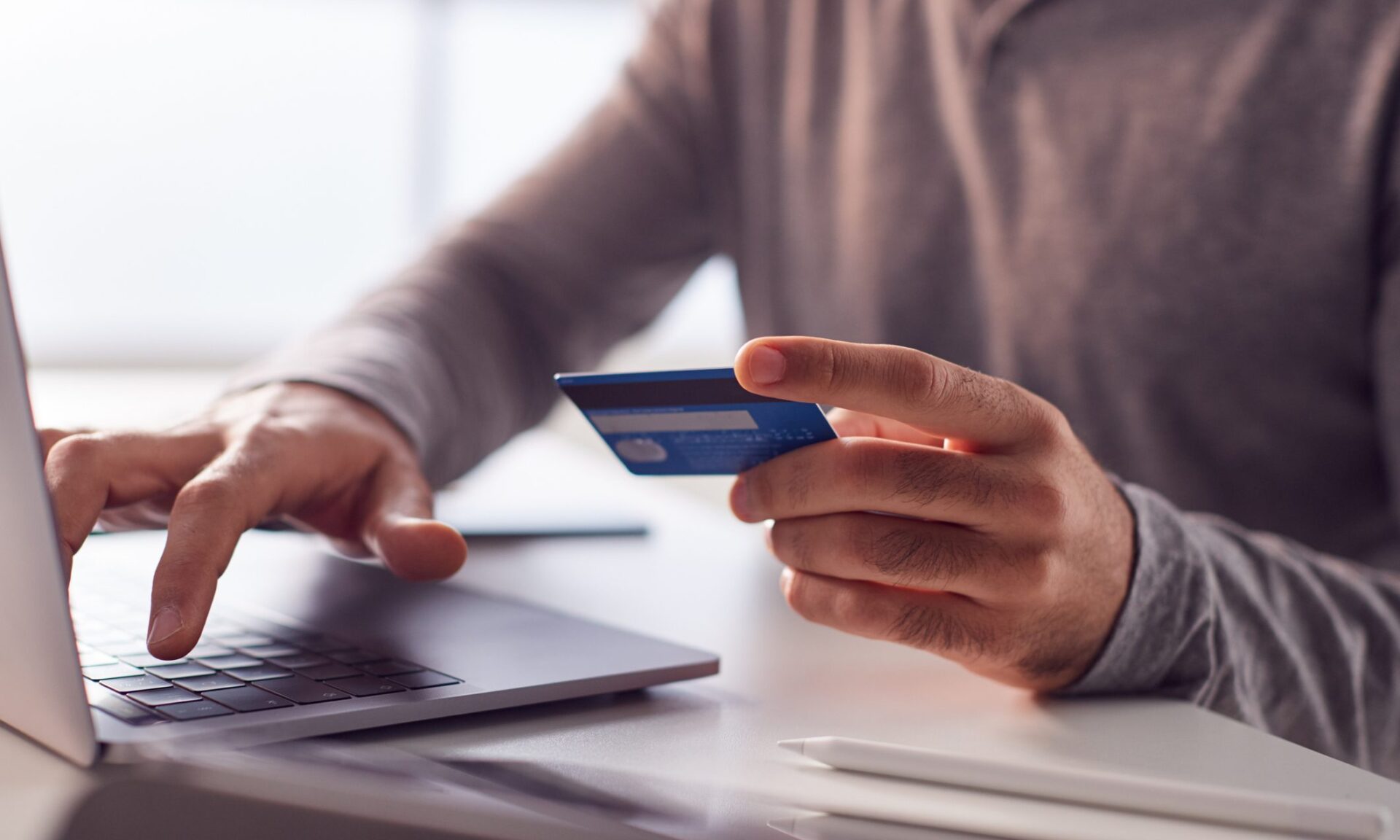 Best No-Fee Cards in Canada | January 2026 - NerdWallet Canada