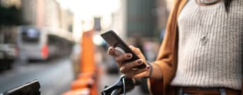 Best Travel Credit Cards to Pay Cell Phone Bills