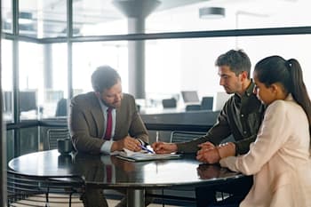 GettyImages-1095238512-Beware These Overhyped Financial Strategies