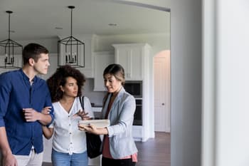 What to Look for When Buying a House: A Buyer’s Guide