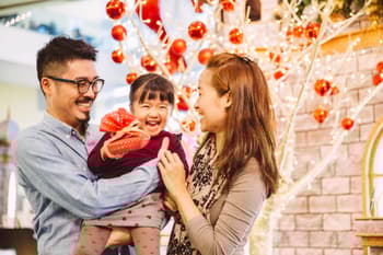 Christmas Loans and Other Ways to Borrow for the Holidays