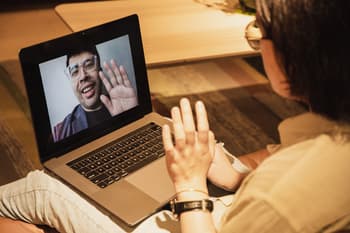 Mortgage Brokers vs. Loan Officers: What’s the Difference?