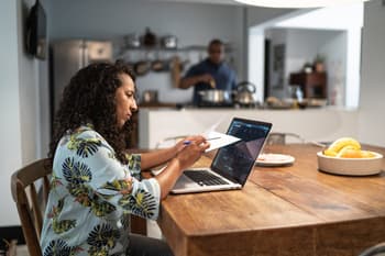 FHA Streamline Refinance vs. FHA Cash-Out Refinance: Which Is Right for You?