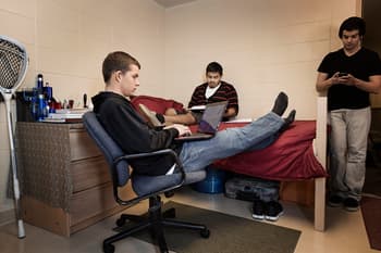 Dorm Costs Have Soared, but Many Freshmen Have No Choice