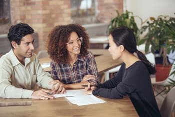 Using a Mortgage Broker vs. a Bank