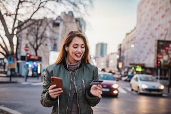 Delta Gold vs. Platinum Card: Which Card is Better for You?