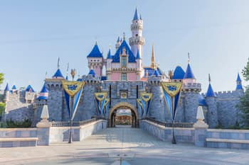 How the Disneyland and Disney World Castles Compare