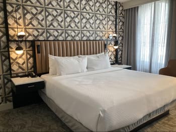 Hotel Guide: Santa Barbara Hilton Tapestry Review