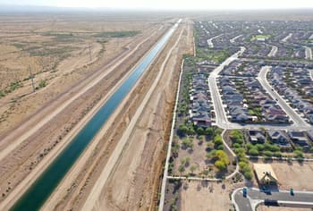 Americans Flock to Areas With Harshest Climate Change Effects