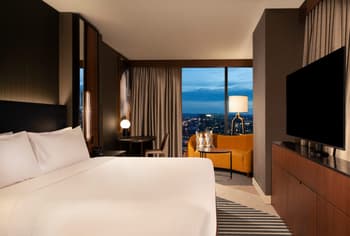 How to Contact Hyatt Customer Service