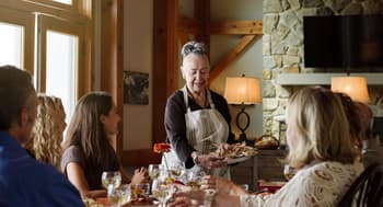 The Busiest Travel Days Around Thanksgiving