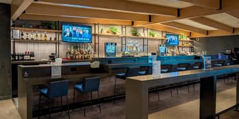 DEN United Lounge Bar (Photo by Caitlin Mims)