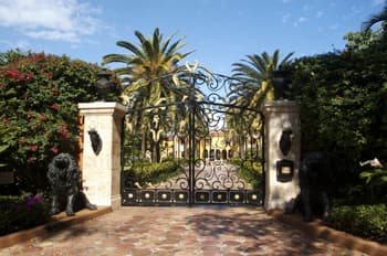 Gate to mansion driveway