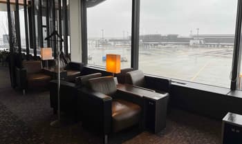 ANA First Class Lounge at Tokyo-Narita Review: Missing the ‘Wow’ Factor
