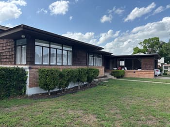 I’m a Real Estate Writer Who Sold a House in a Buyer’s Market. Here’s What I Learned