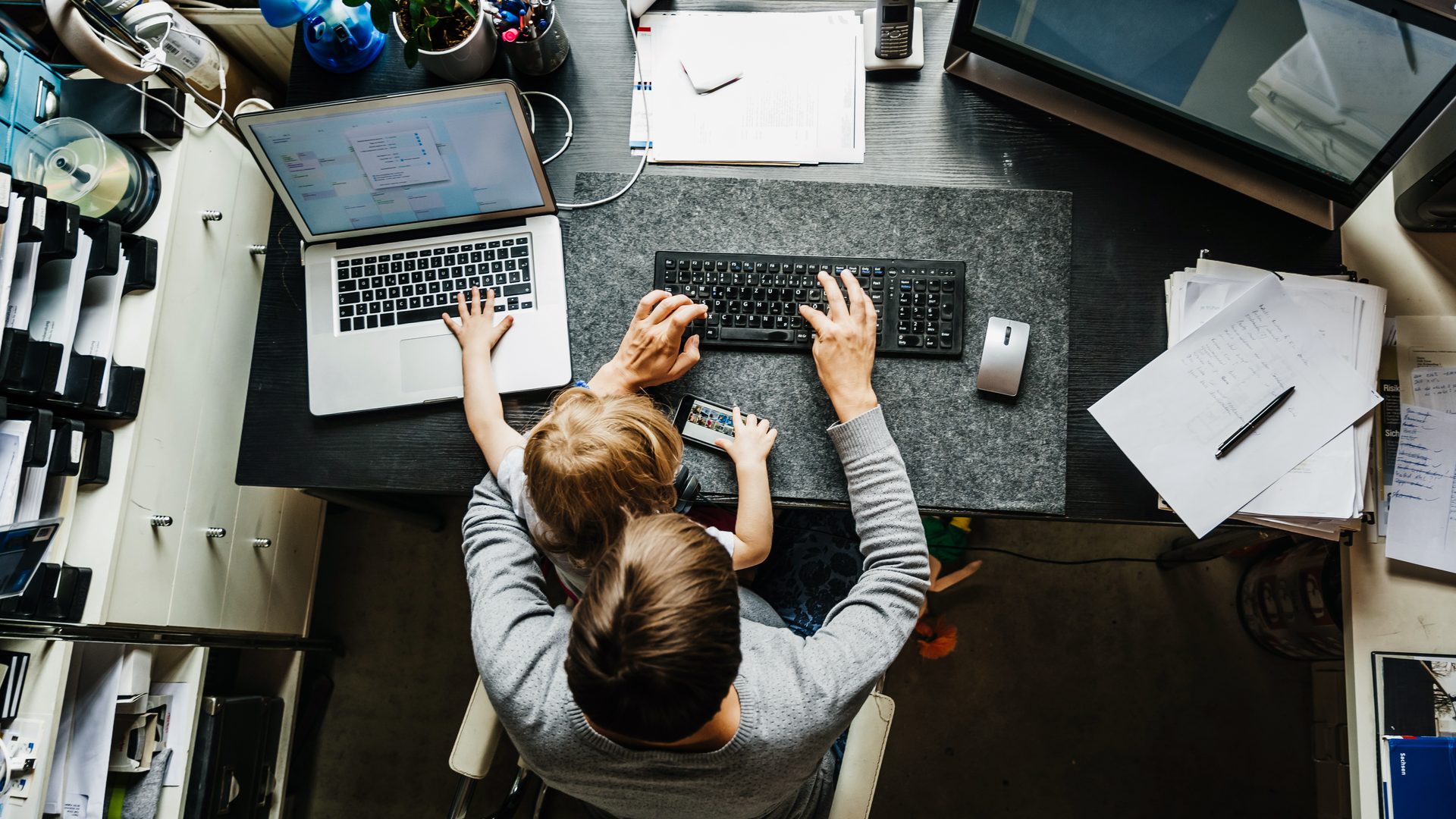 How to Categorize Office Decor for Taxes: Maximize Your Deductions