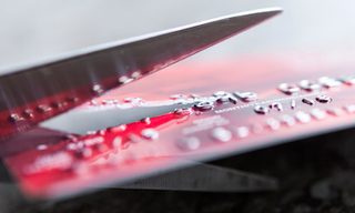 destroy-a-credit-card-properly