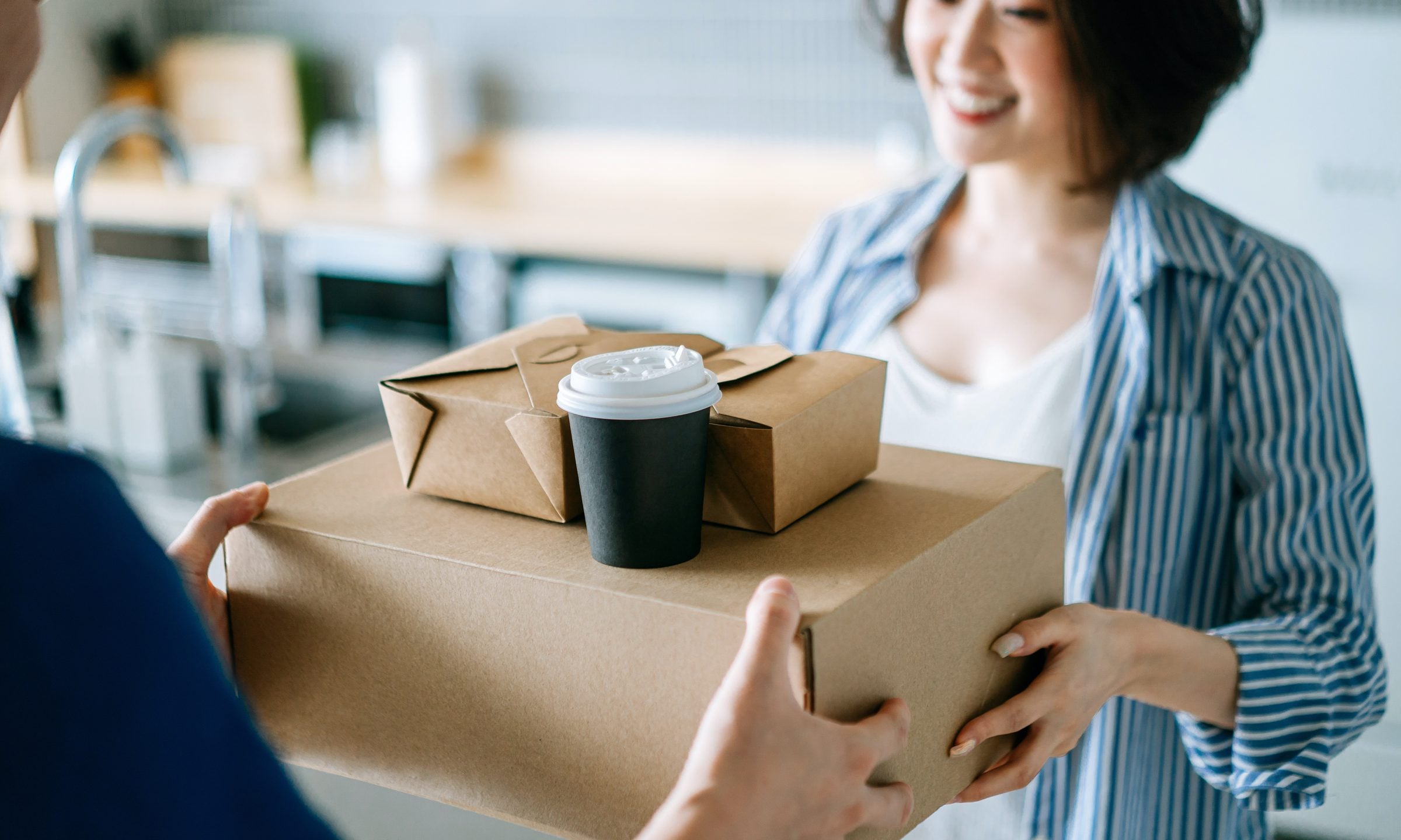 Best Credit Cards for Food Delivery - NerdWallet